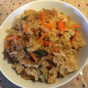 炊飯器で簡単！鶏肉の炊き込みごはん